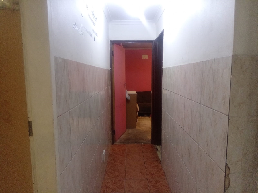3 Bedroom Property for Sale in Lentegeur Western Cape
